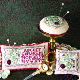 Blackberries and Bees Trio Needlework Accessories By The Sweetheart Tree