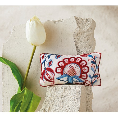 Fragments Crewel Embroidery Pincushion Pattern by Anna Scott – AllThreads