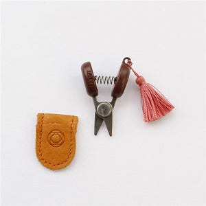 Cohana Mini Scissors from Seki (with Leather Sheath)