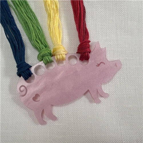Piggie Smalls Thread Keep by Willoughby Ann