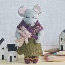 Little Miss Mouse Felt Craft Kit by Corinne Lapierre