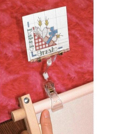 Chart Gripper by Yarn Tree