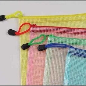 Mesh Zipper Bag by Yarn Tree