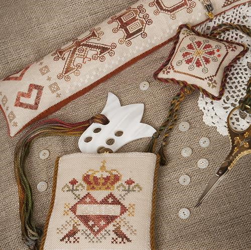 ABC Pyn Roll & Crown Tulip Thread Keeps by Jeanette Douglas Designs