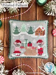 Mousecapades 5 Filling Santa's Bag Cross Stitch Chart by Luminous Fiber Arts